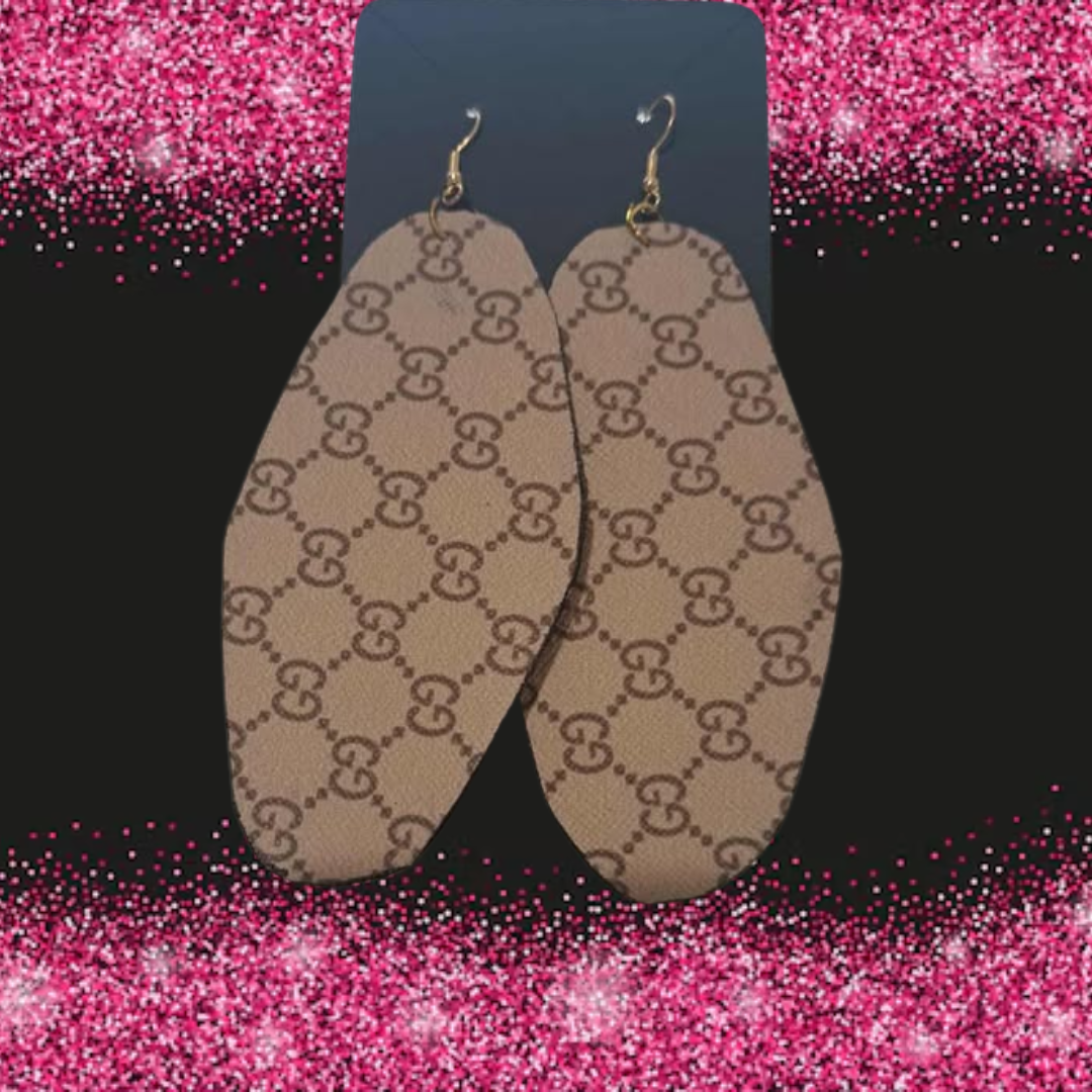 GG BROWN DANGLING EARRINGS