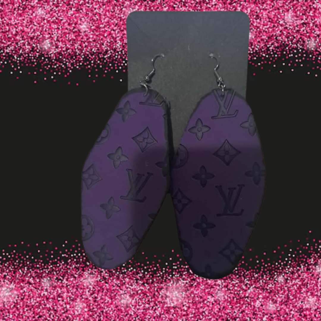 LV PURPLE EMBOSS DANGLING EARRINGS