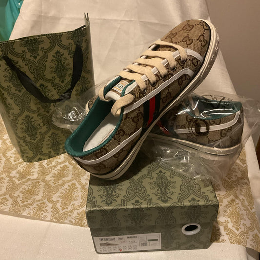 GUCCI SNEAKERS